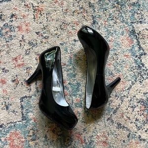 Black Patent Leather Mossimo Pumps